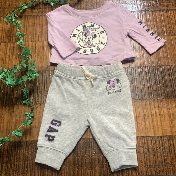 GAPxDisney 0-3 month set - Picture 1 of 6
